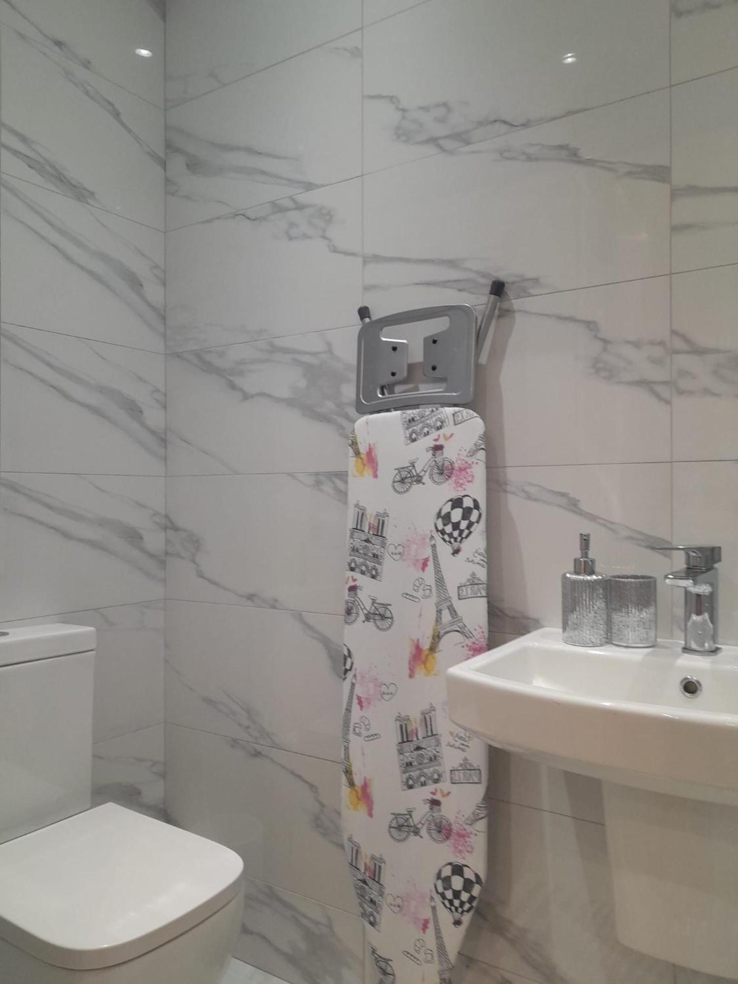 Jj Serviced Apartment - Close To Tube Station & Near Central London & Wembley Northolt  Exterior photo